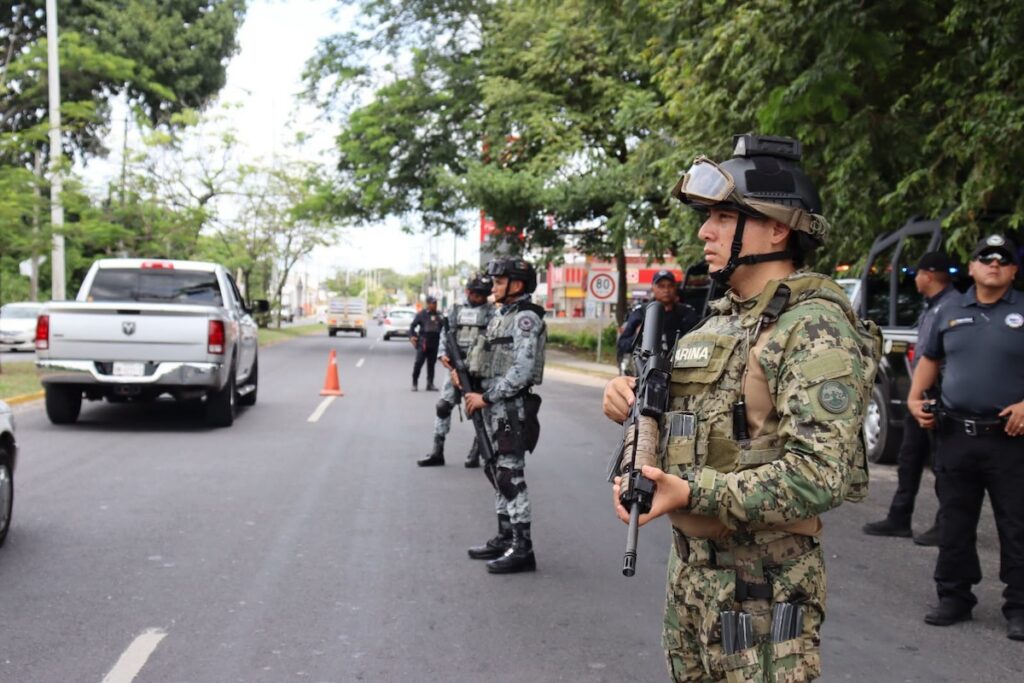 Elementos de seguridad durante el Operativo Reforzamiento de Centro en Tabasco