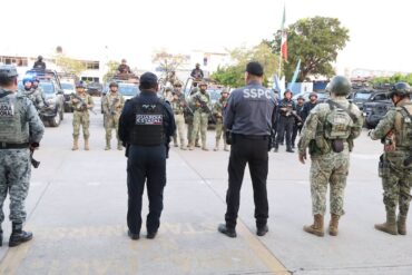 Elementos de corporaciones de seguridad realizan patrullajes preventivos en colonias de Centro