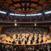 Sala Nezahualcóyotl llena durante un concierto de orquesta tras su reapertura