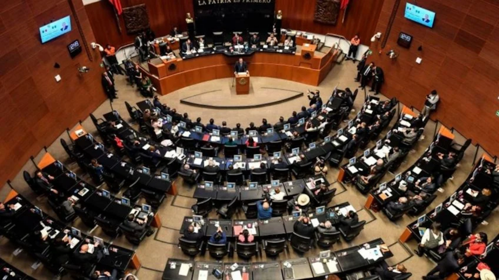 Pleno del Senado de México durante la sesión que autorizó ingreso de militares estadounidenses