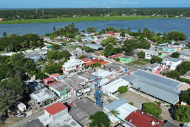 Vista aérea de Chiltepec, en Paraíso, durante los trabajos de perforación de un pozo de agua