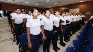 Aspirantes a policías durante una jornada de formación en la Academia de Policía de Tabasco