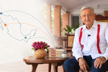 Portada del libro Pueblo de López Obrador sobre un mapa de México con tres frentes: Estados Unidos, Sinaloa y Morena