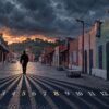 Silueta de un hombre caminando de espaldas por una calle de Teapa, Tabasco, al atardecer, con trece sombras numeradas del 1 al 13 proyectadas sobre el empedrado.