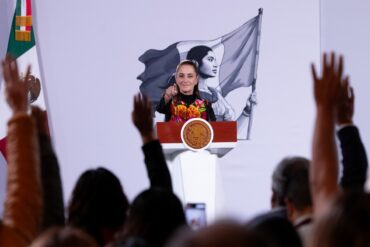 Claudia Sheinbaum durante la conferencia matutina en la que se anunció el calendario de pagos del Bienestar
