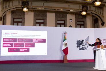 Claudia Sheinbaum durante la presentación del decreto para reforzar la seguridad de niñas, niños y adolescentes en plataformas digitales.
