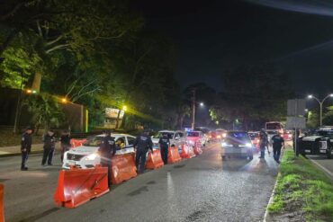 Operativo alcoholímetro de la Guardia Estatal de Caminos en arterias de Villahermosa, Tabasco.
