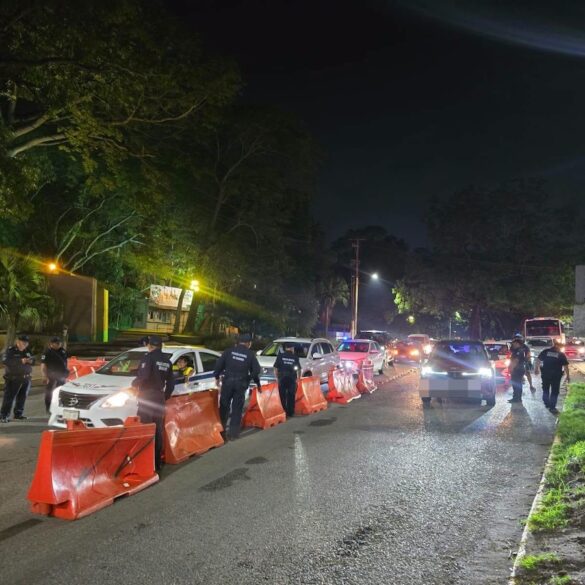 Operativo alcoholímetro de la Guardia Estatal de Caminos en arterias de Villahermosa, Tabasco.