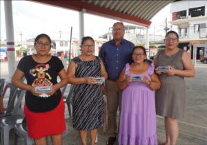 Jornada de entrega de lentes a habitantes del poblado Guaytalpa, en Nacajuca, Tabasco, el 15 de octubre de 2026.