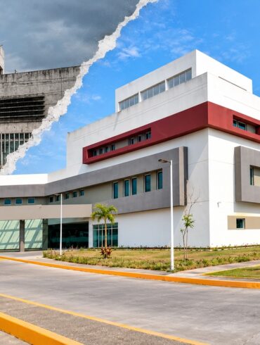 Vista aérea del nuevo Hospital General de Cárdenas, Tabasco, con sus edificios, accesos y áreas exteriores terminadas.