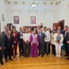 Fotografía grupal de Clara Brugada, Javier May y otros mandatarios y funcionarios durante el segundo informe de gobierno de la jefa de Gobierno de Ciudad de México.