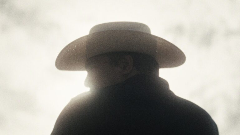 Imagen promocional de la serie documental La caída de El Mayo, sobre la detención de Ismael Zambada y la investigación entre México y Estados Unidos.