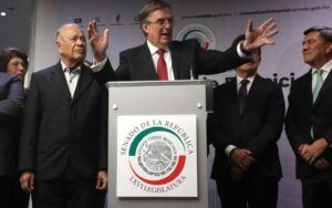 Marcelo Ebrard habla ante medios en el Senado sobre la negociación y continuidad del T-MEC