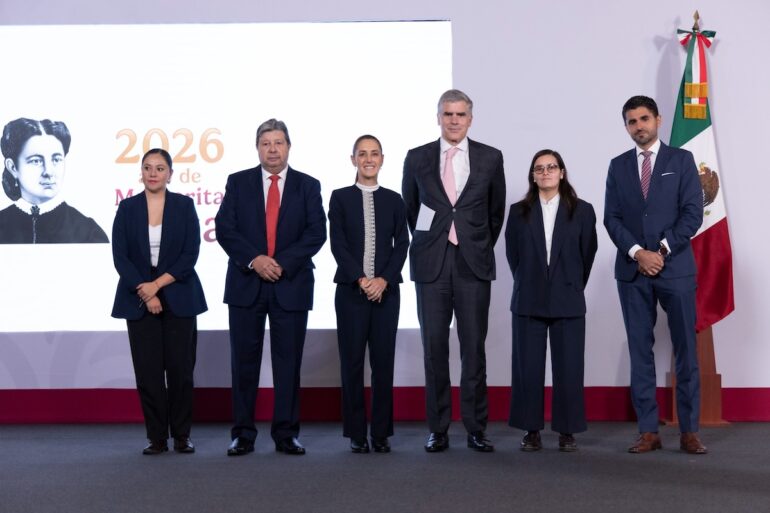 Claudia Sheinbaum durante el anuncio de 20 nuevos parques industriales del Plan México.