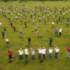 Jornada de reforestación en Tabasco con decenas de participantes sembrando árboles de manera simultánea