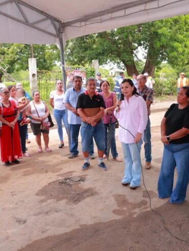Yolanda Osuna Huerta encabeza el inicio de la rehabilitación del drenaje sanitario en Dos Montes, Centro.