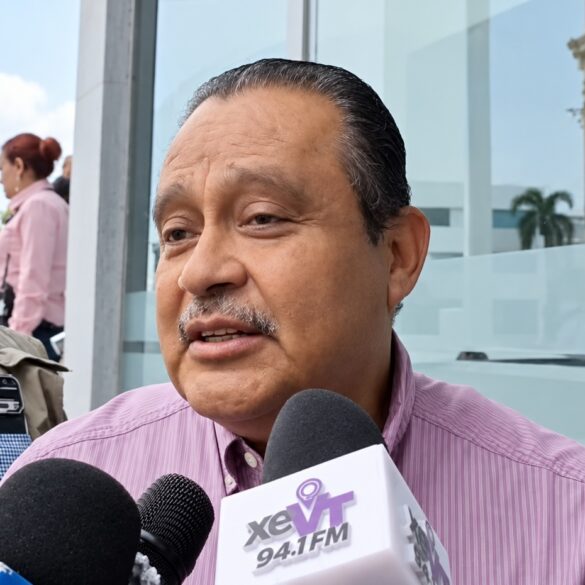 Rigoberto de la O Gallegos responde a medios tras su nombramiento como secretario ejecutivo del IEPCT.