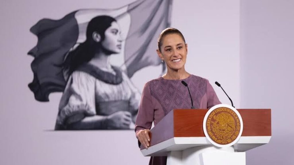 La presidenta Claudia Sheinbaum durante una conferencia matutina en Palacio Nacional